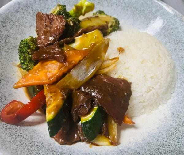 X3. Steamed Rice w. Mongolian Sauce